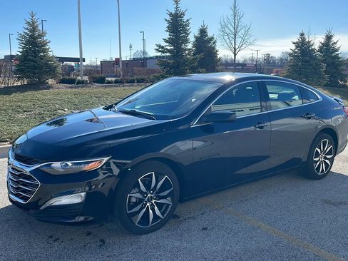 Used 2024 Chevrolet Malibu RS image 2