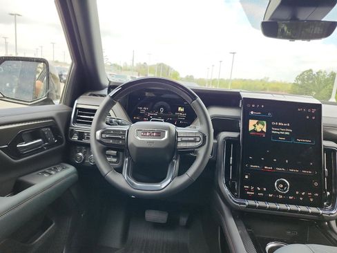 New 2026 GMC Yukon XL AT4 w/ AT4 Premium Plus Package AWD/4WD image 12