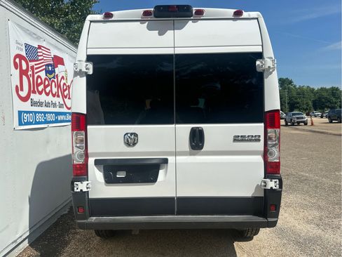 New 2025 RAM ProMaster 2500 w/ Convenience Group image 4