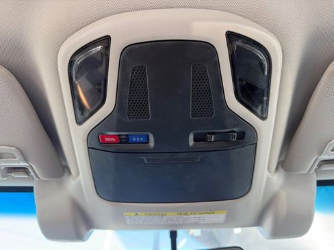 Used 2021 Subaru Outback Premium image 34