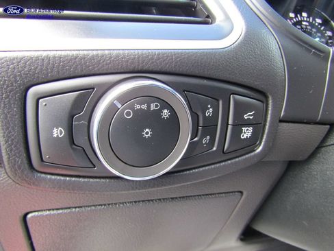 Certified 2024 Ford Edge ST-Line AWD/4WD image 32