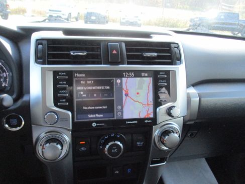 Used 2022 Toyota 4Runner Trail Special Edition image 15