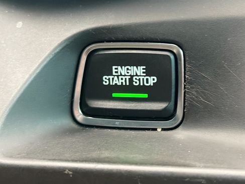 Used 2022 Chevrolet Camaro LT RWD image 30