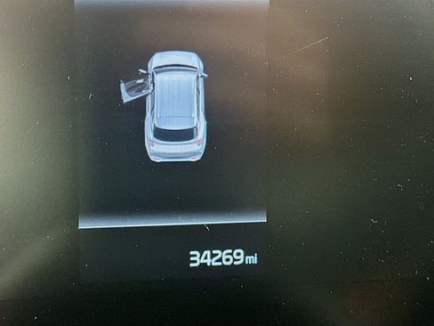 Used 2025 Kia Sportage LX image 19