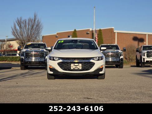 Used 2023 Chevrolet Malibu LT image 2