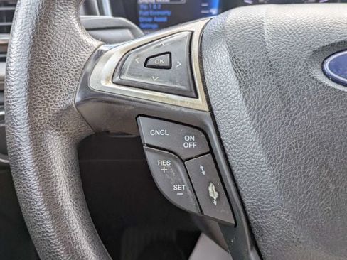 Used 2020 Ford Fusion SE FWD image 23