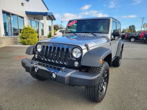 Used 2016 Jeep Wrangler Sport image 4