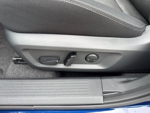 New 2026 Nissan Rogue SV w/ Cold Weather Package AWD/4WD image 15