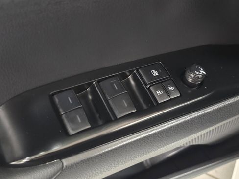 Certified 2025 Toyota Camry SE image 23