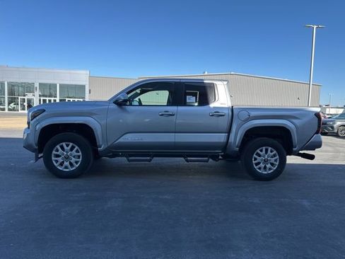 New 2026 Toyota Tacoma SR5 image 4