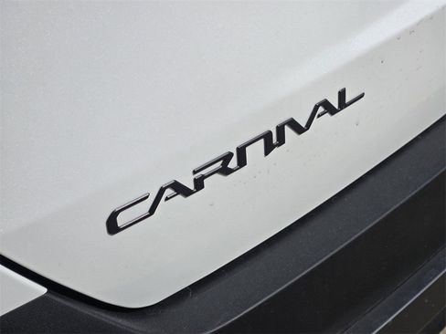 New 2026 Kia Carnival SX Prestige image 7