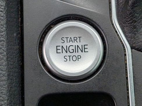 Used 2021 Volkswagen Atlas Cross Sport SEL AWD/4WD image 20