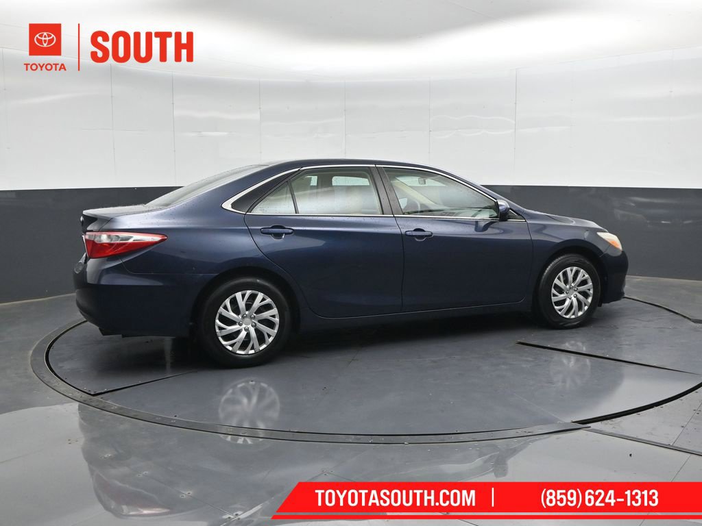 Used 2016 Toyota Camry LE FWD image 2