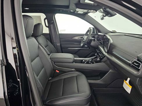 New 2026 Chevrolet Traverse LT w/ Sun and Wheel Package image 10