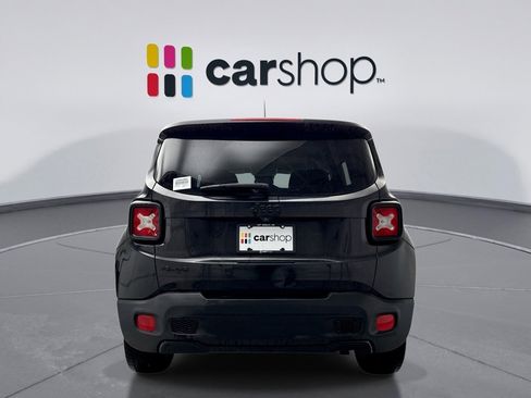 Used 2016 Jeep Renegade Latitude image 5