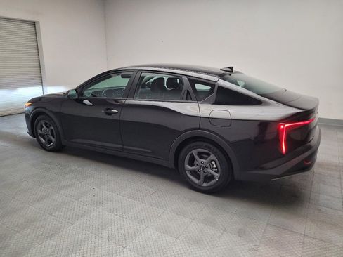 Used 2025 Kia K4 FWD image 3