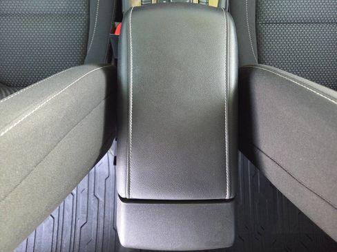 Used 2021 GMC Acadia SLE w/ Driver Convenience Package image 46