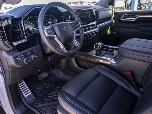 New 2025 Chevrolet Silverado 1500 RST image 11