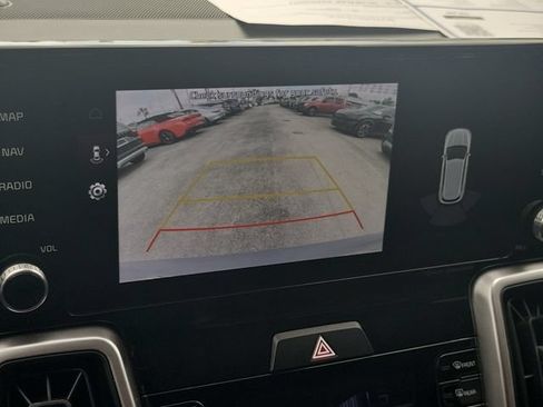 Used 2022 Kia Sorento S w/ Panoramic Sunroof Package FWD image 28