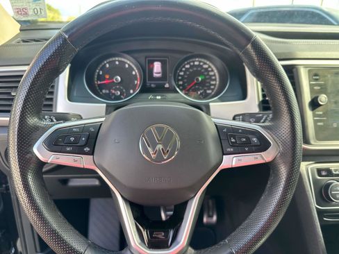 Used 2021 Volkswagen Atlas SE image 23