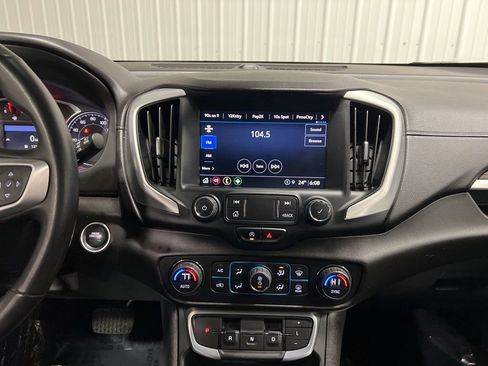 Certified 2022 GMC Terrain SLT image 14