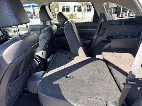 Used 2025 Kia Sorento S w/ Panoramic Sunroof Package image 17