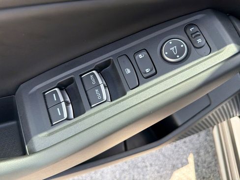 Used 2024 Honda Accord EX image 27