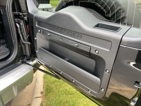 Certified 2024 Land Rover Defender 130 S AWD/4WD image 37
