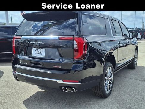 New 2026 GMC Yukon XL Denali w/ Denali Reserve Package AWD/4WD image 4
