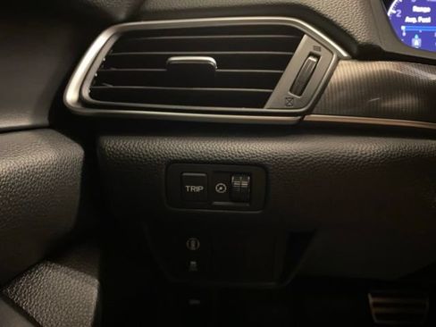Used 2018 Honda Accord Sport image 18