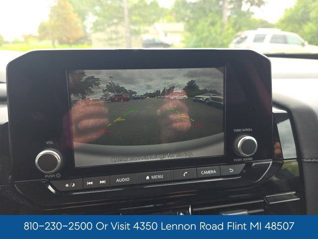 Used 2024 Nissan Pathfinder SV FWD image 25
