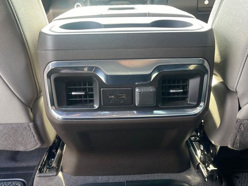 Used 2022 GMC Sierra 2500 SLT w/ SLT Convenience Package AWD/4WD image 35