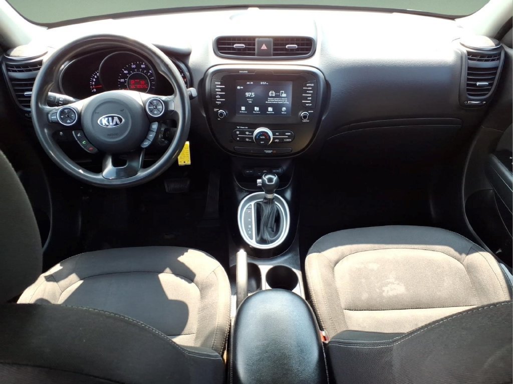 Used 2018 Kia Soul + FWD image 16