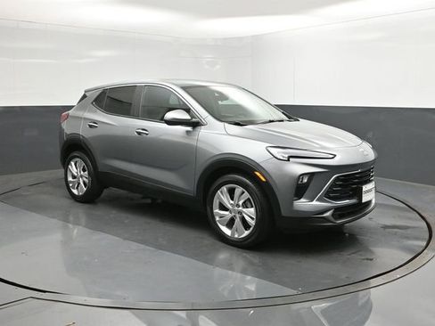 Used 2025 Buick Encore GX Preferred image 17