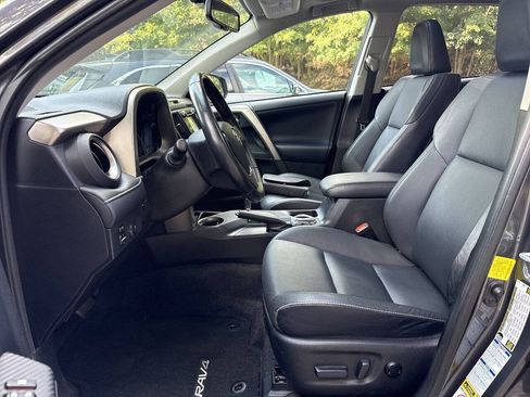 Used 2013 Toyota RAV4 Limited AWD/4WD image 10