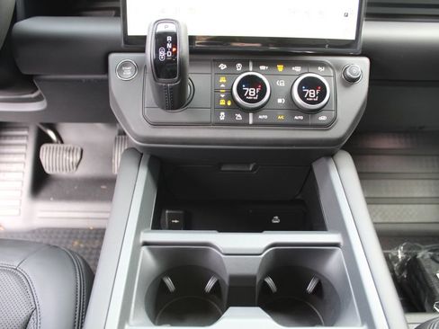 New 2026 Land Rover Defender 110 S image 13