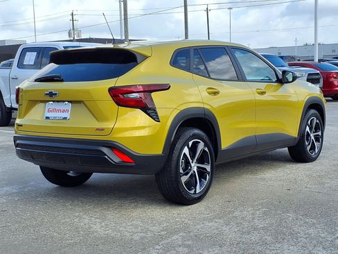 Used 2025 Chevrolet Trax RS w/ Sunroof Package image 25