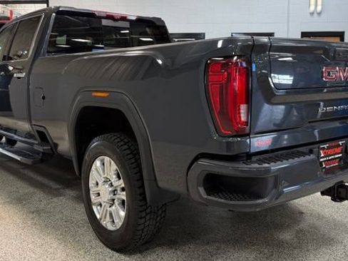 Used 2022 GMC Sierra 2500 Denali w/ Denali Ultimate Package AWD/4WD image 4