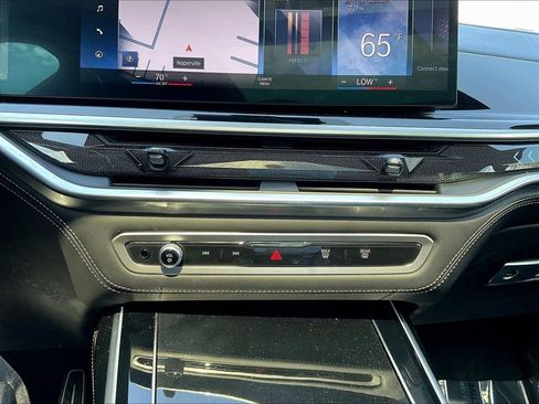 Used 2023 BMW X7 xDrive40i w/ Executive Package AWD/4WD image 15
