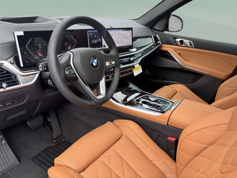 Used 2026 BMW X5 xDrive40i w/ Premium Package AWD/4WD image 14