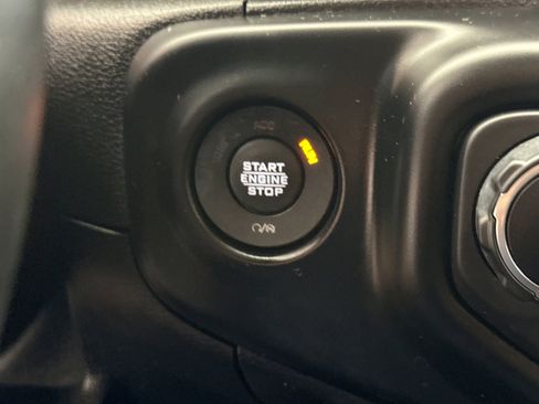 Used 2021 Jeep Wrangler Unlimited Sport image 19