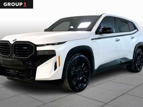 Used 2025 BMW XM image 1