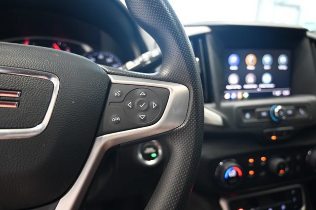 Used 2024 GMC Terrain SLE w/ Driver Convenience Package FWD image 21