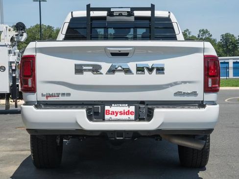 Used 2025 RAM 2500 Limited AWD/4WD image 7