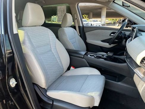 Used 2023 Nissan Rogue SV AWD/4WD image 10