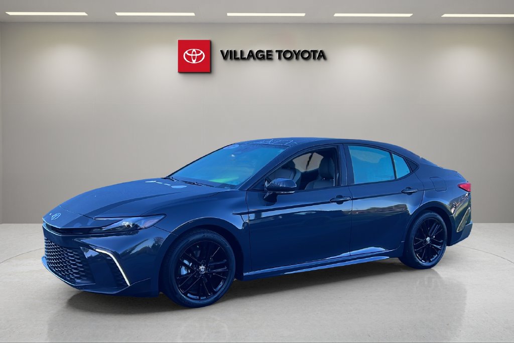 Certified 2026 Toyota Camry SE FWD image 1