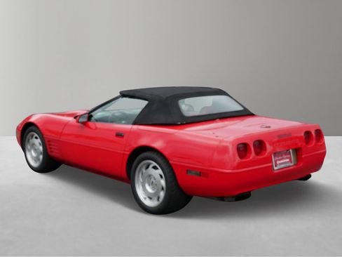 Used 1994 Chevrolet Corvette Convertible RWD image 5