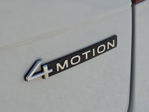 Used 2024 Volkswagen Tiguan Wolfsburg Edition AWD/4WD image 13