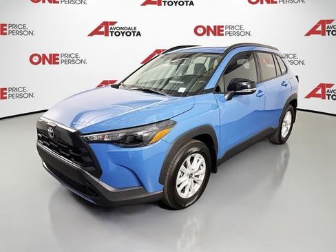 Certified 2026 Toyota Corolla Cross LE w/ Moonroof Package image 3