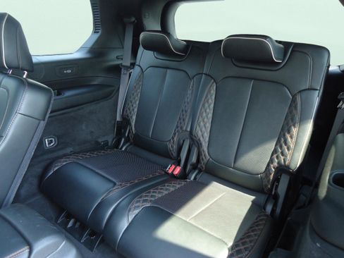 Used 2021 Jeep Grand Cherokee L Summit w/ Luxury Tech Group V image 32